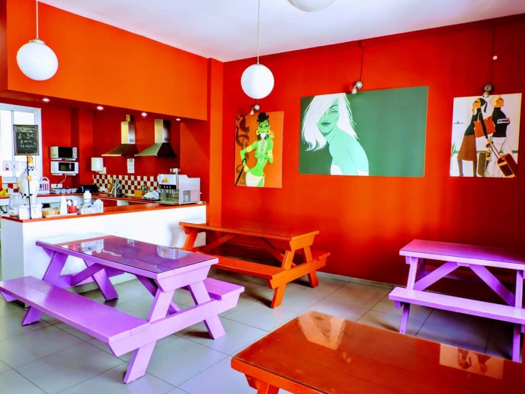 Red Nest Room in Valencia City